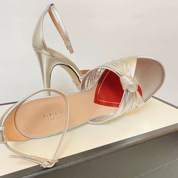 GUCCI Metallic Leather Sandals - Picture 2 of 13